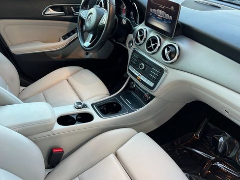 Certified 2020 Mercedes-Benz GLA 250 GLA 250 image 32