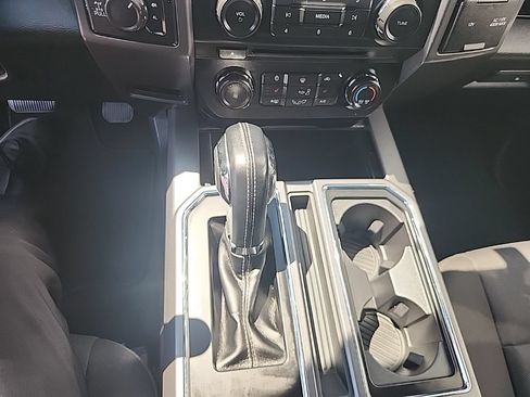 Used 2018 Ford F150 XLT w/ Equipment Group 302A Luxury AWD/4WD image 20