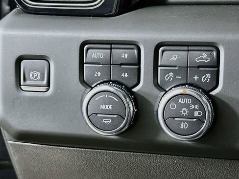 Used 2024 GMC Sierra 1500 AT4X AWD/4WD image 27
