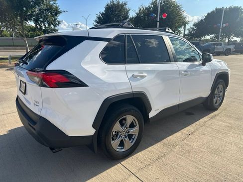 Used 2025 Toyota RAV4 XLE w/ Weather Package AWD/4WD image 11