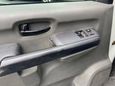 Used 2018 Nissan NV 3500 SV w/ Navigation Package RWD image 24