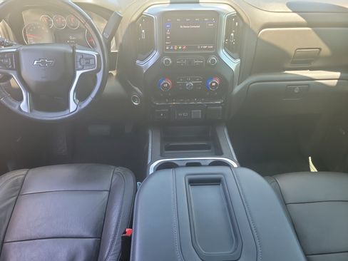 Used 2020 Chevrolet Silverado 1500 LT Trail Boss AWD/4WD image 18