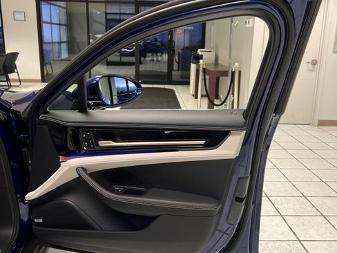 Used 2024 Porsche Panamera 4 image 17