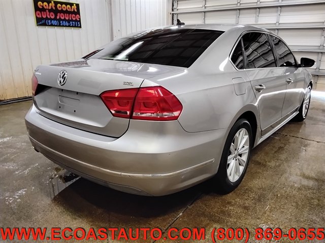 Used 2012 Volkswagen Passat 2.5 SEL FWD image 3