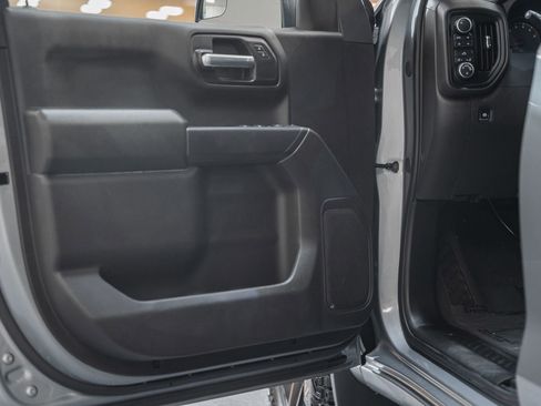 Used 2025 Chevrolet Silverado 1500 Custom Trail Boss w/ Dark Appearance Package image 44