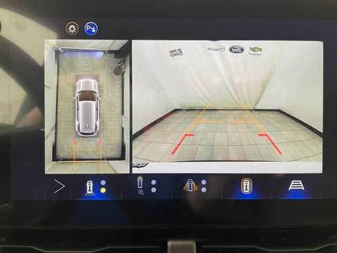 New 2026 Chevrolet Equinox LT w/ Safety and Technology Package AWD/4WD image 5