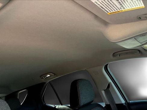 Used 2024 Chevrolet Equinox LT image 29