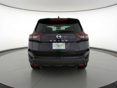 Used 2025 Nissan Rogue SV image 7