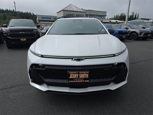 New 2025 Chevrolet Equinox EV RS image 18