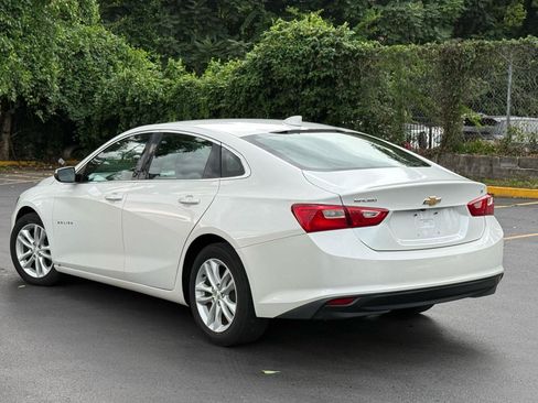 Used 2016 Chevrolet Malibu LT FWD image 3