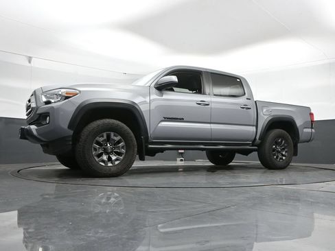 Used 2021 Toyota Tacoma SR5 w/ Trail Edition AWD/4WD image 44