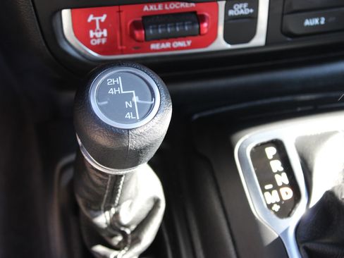Used 2025 Jeep Wrangler Unlimited Sport AWD/4WD image 19