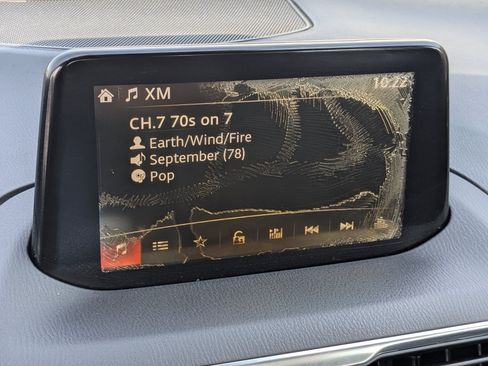 Used 2017 MAZDA MAZDA3 Grand Touring FWD image 24