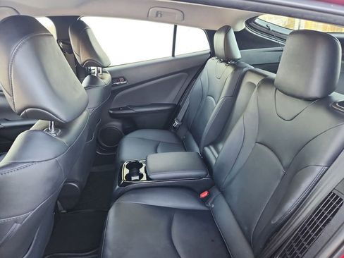 Used 2017 Toyota Prius Prime Premium image 10