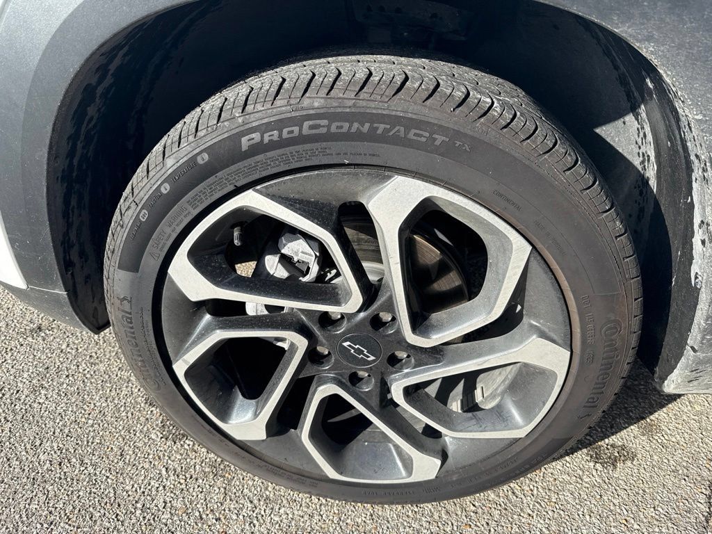 Used 2026 Chevrolet Trax RS w/ Driver Confidence Package FWD image 9