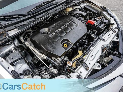 Used 2018 Toyota Corolla SE image 38