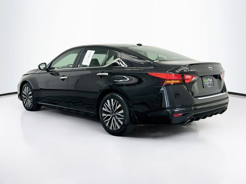 Used 2023 Nissan Altima 2.5 SV w/ SV Premium Package FWD image 5