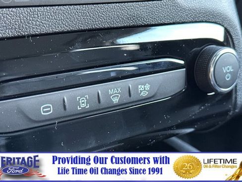 New 2025 Ford Escape SE image 18