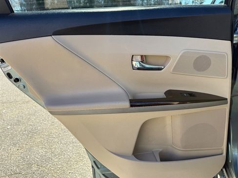 Used 2009 Toyota Venza image 29