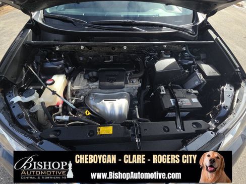 Used 2014 Toyota RAV4 XLE image 9