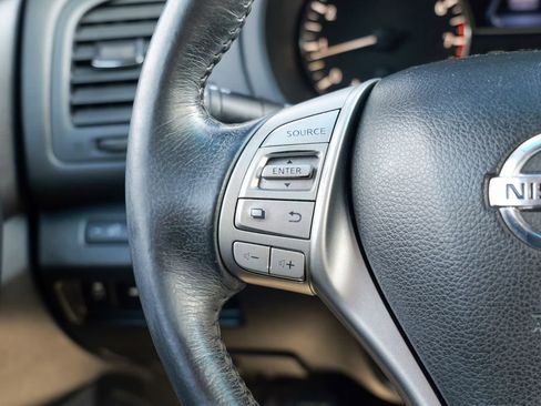 Used 2015 Nissan Altima 2.5 SV w/ Convenience Package image 37