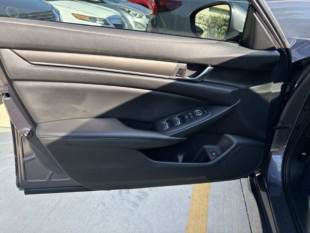 Used 2019 Honda Accord LX image 18