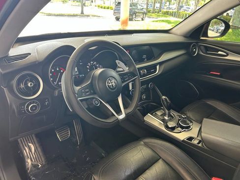 Used 2018 Alfa Romeo Stelvio Sport w/ Quick Order Package 22J Sport AWD/4WD image 6