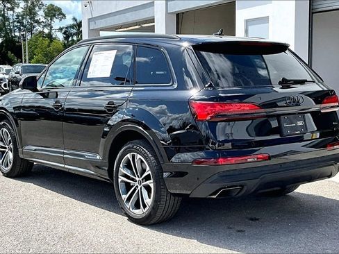 Certified 2025 Audi Q7 2.0T Premium w/ Convenience Plus Package image 7