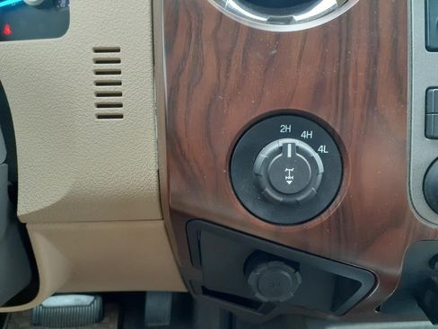 Used 2011 Ford F350 Lariat w/ Lariat Interior Pkg image 7