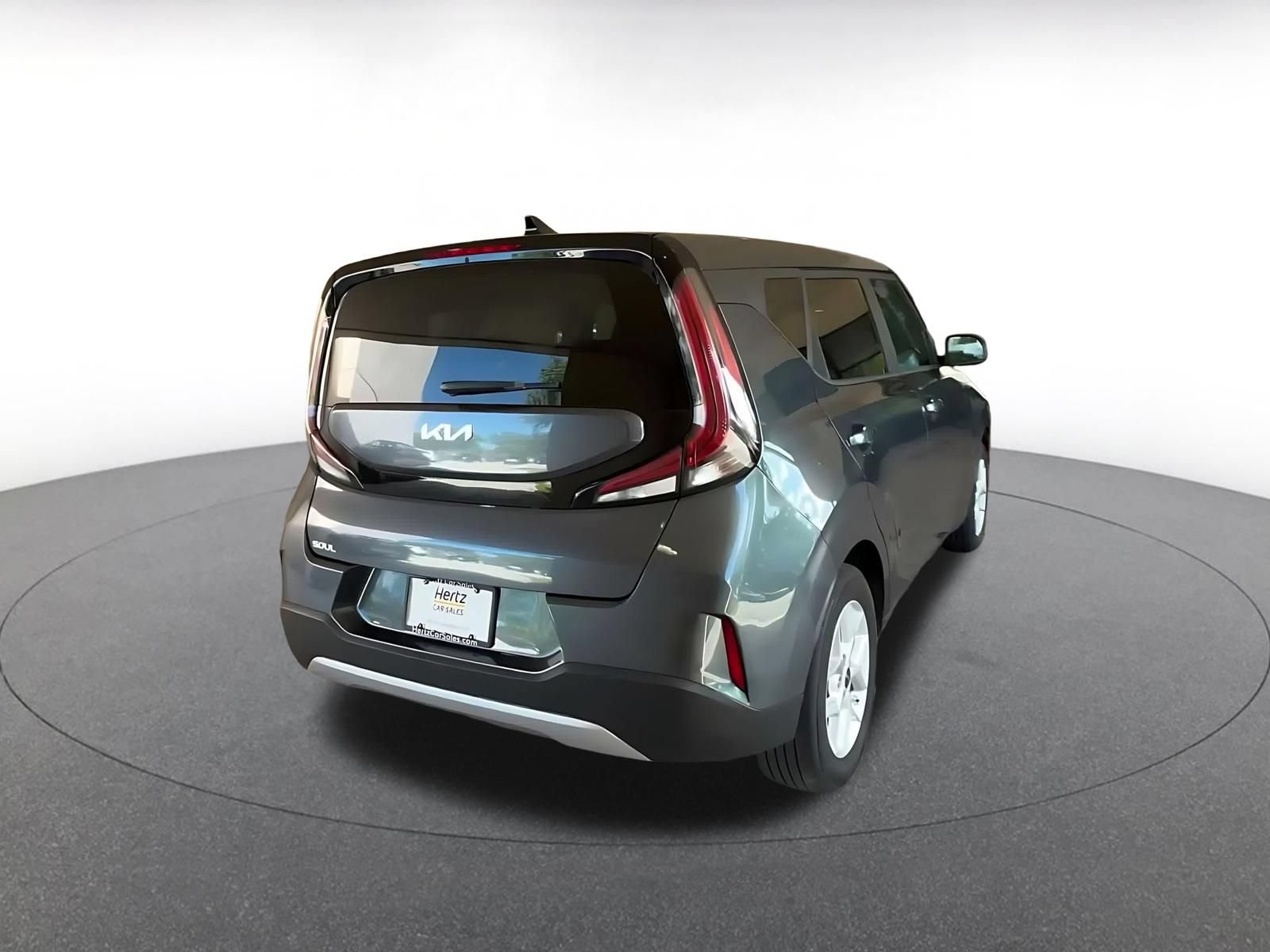 Used 2025 Kia Soul LX w/ LX Technology Package FWD image 14