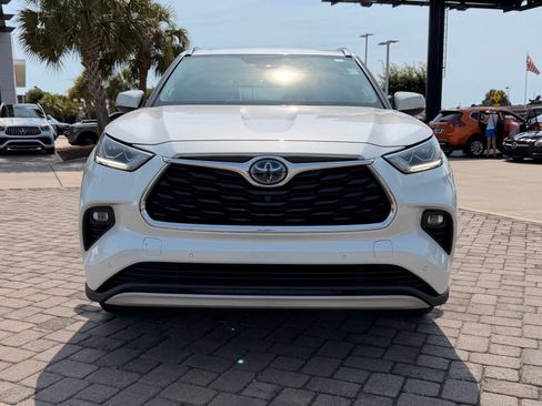 Used 2020 Toyota Highlander Platinum AWD/4WD image 6