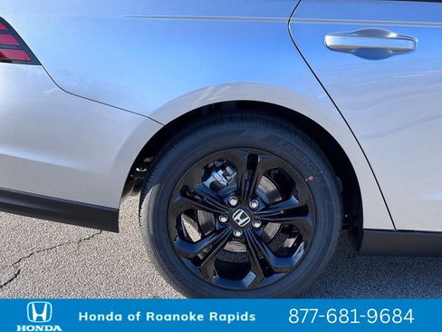 New 2025 Honda Accord SE image 36