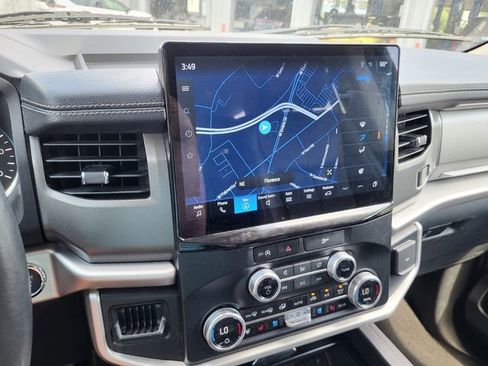 Used 2024 Ford Expedition Max XLT RWD image 17