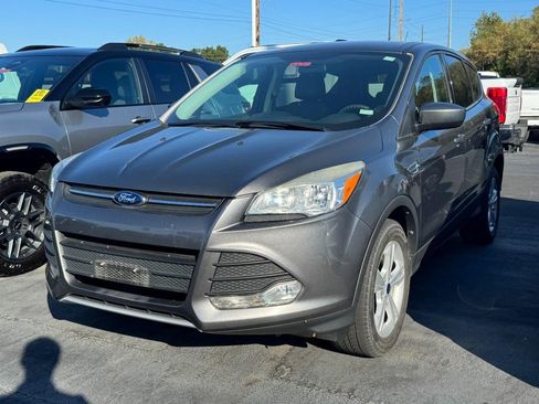 Used 2014 Ford Escape SE AWD/4WD image 2