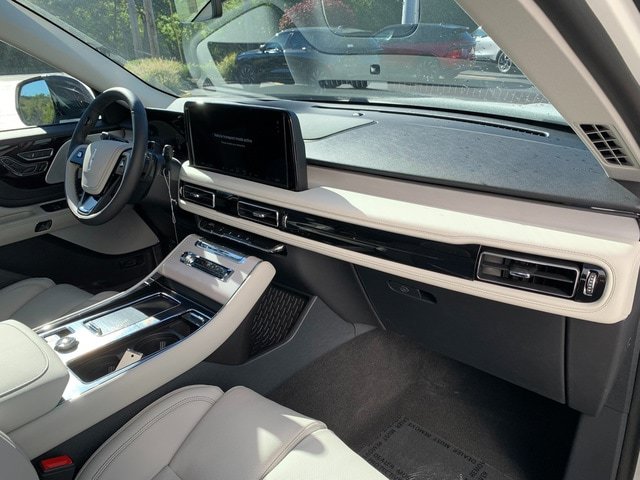 New 2026 Lincoln Aviator Reserve AWD/4WD image 12