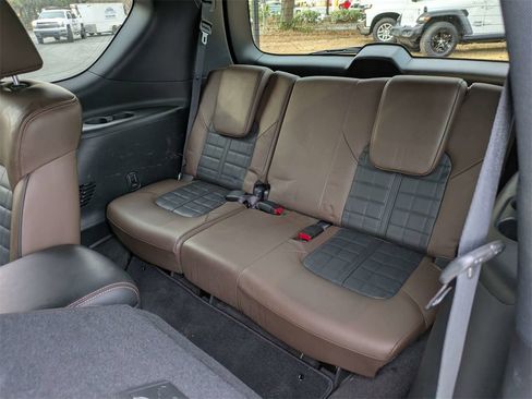 Used 2020 Nissan Armada Platinum w/ Platinum Reserve Package image 15