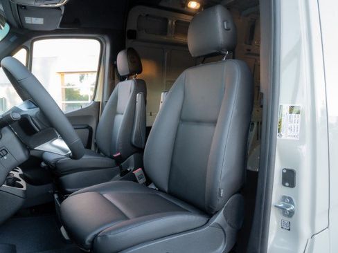 Used 2026 Mercedes-Benz Sprinter 2500 image 20