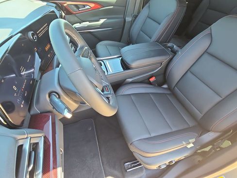 New 2026 Chevrolet Traverse Z71 AWD/4WD image 16