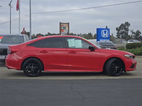 Used 2022 Honda Civic Sport image 3