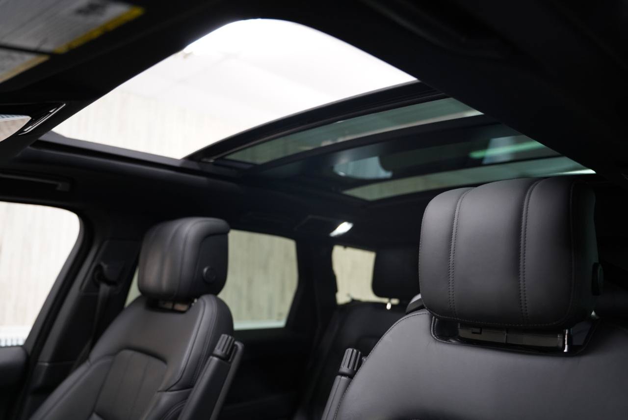 Used 2018 Land Rover Range Rover Sport HSE AWD/4WD image 24