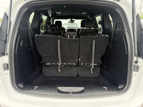 Used 2025 Chrysler Pacifica Select FWD image 33