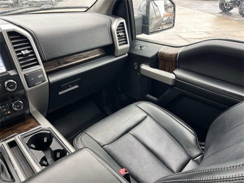 Used 2019 Ford F150 Lariat image 14