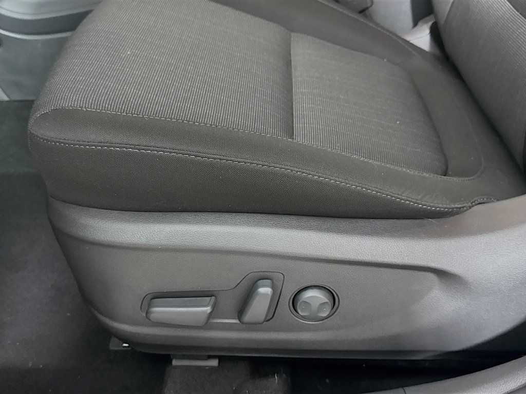 Used 2023 Hyundai Kona SEL w/ Convenience Package AWD/4WD image 16