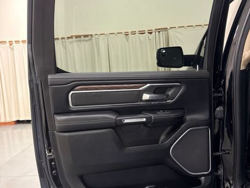 Used 2020 RAM 1500 Laramie AWD/4WD image 24