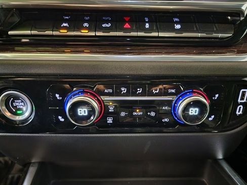 Used 2022 GMC Sierra 1500 Elevation image 25