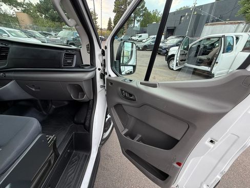 Used 2023 Ford Transit 250 148 High Roof RWD image 31