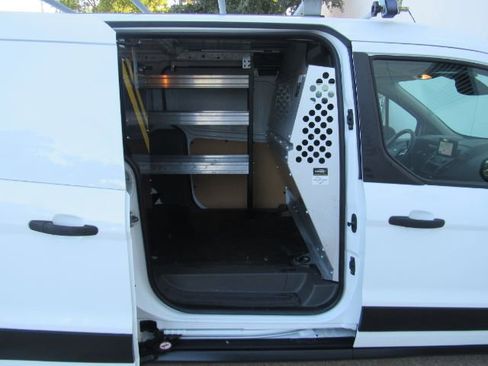 Used 2020 Ford Transit Connect XL image 17