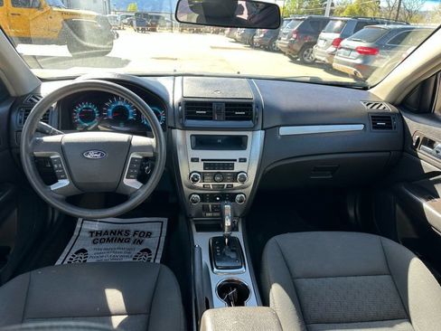 Used 2010 Ford Fusion SE FWD image 17