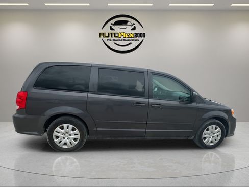 Used 2017 Dodge Grand Caravan SE w/ Power Window Group FWD image 8