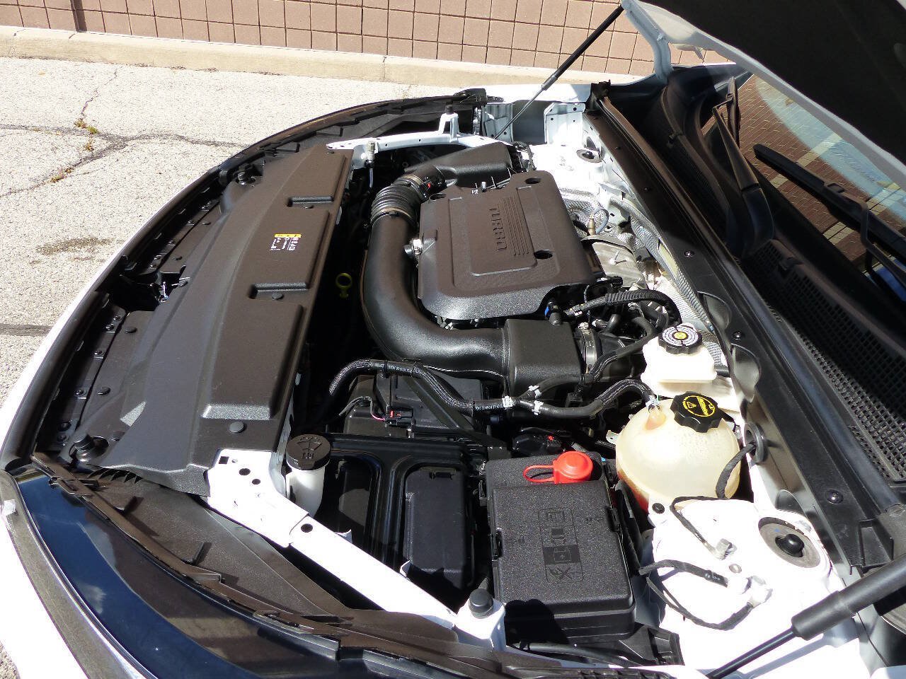 Used 2025 Buick Envision Avenir AWD/4WD image 18